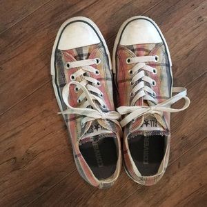 Converse plaid shoes